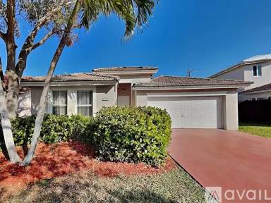Main picture of 13711 N Garden Cove Cir