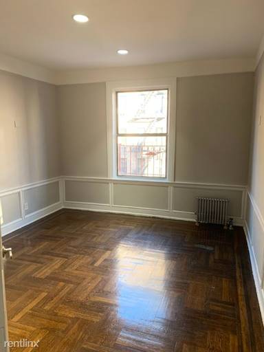 Main picture of 530 E 22nd St