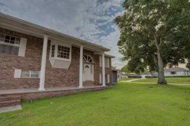 Main picture of 5212 Abelia Dr
