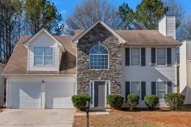 Main picture of 2921 Russ Ln