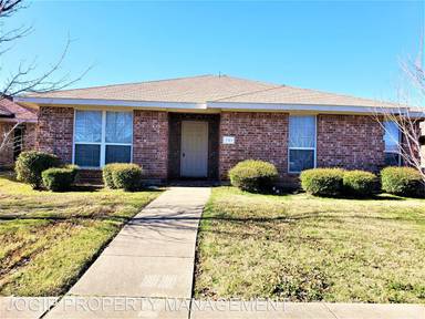 Main picture of 701 Horseshoe Ct