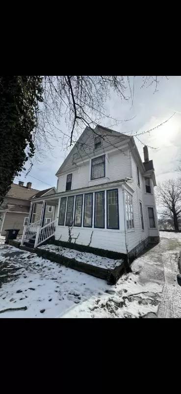 Main picture of 604 E Buchtel Ave