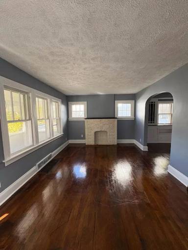 Main picture of 777 Brittain Rd