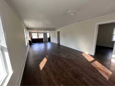 Main picture of 1623 W 20th St