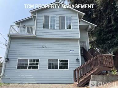 Main picture of 4213 5th Ave NE