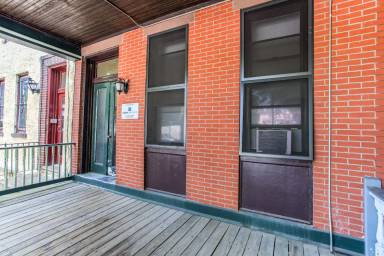 Main picture of 407 S 40th St