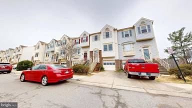 Main picture of 3755 Roxbury Ln