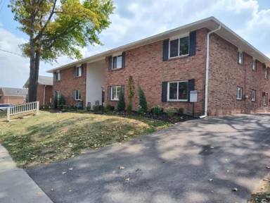 Main picture of 639 Riverview Dr