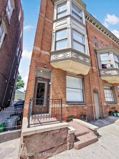 Main picture of 149 E Philadelphia St