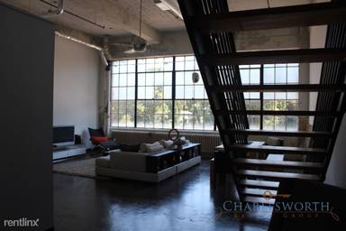 Main picture of 828 Ralph McGill Blvd NE