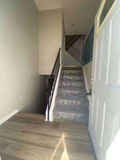 Main picture of 1050 Agate Dr