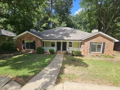 Main picture of 1117 Summer Brook Rd