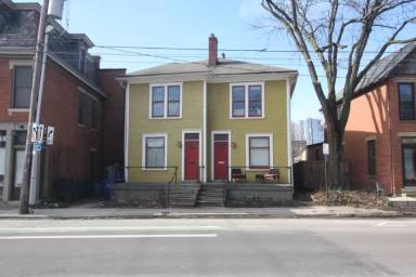 Main picture of 769 Summit St