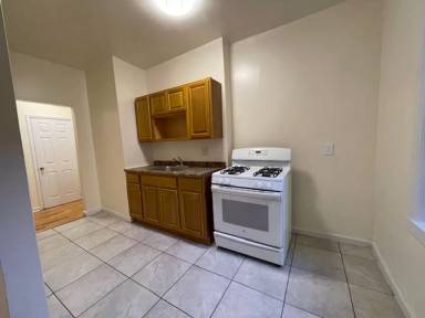 Main picture of 305 Osborne Ter