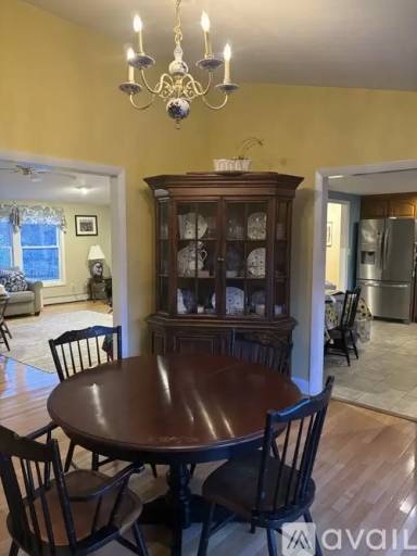 Main picture of 9 N River Dr