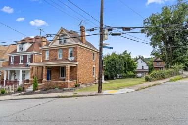 Main picture of 400 W Prospect Ave