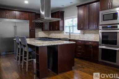 Main picture of 2227 Wayside Dr NE