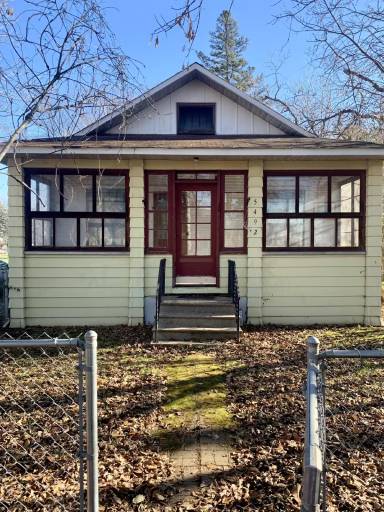 Main picture of 5492 Daffodil Ave