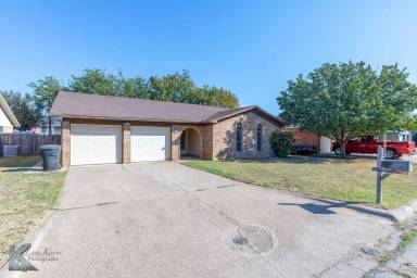 Main picture of 5532 Castle Rd