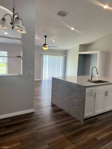 Main picture of 5883 NW Cincy Ct