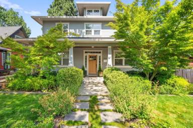 Main picture of 7629 N Decatur St
