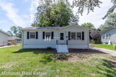 Main picture of 8609 B St