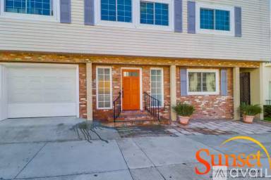 Main picture of 327 Laurel St