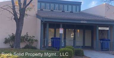 Main picture of Carlisle Square Condominiums