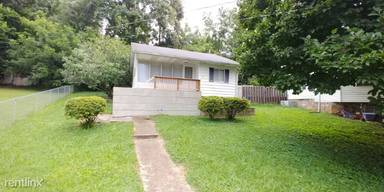 Main picture of 136 E Wadsworth Cir