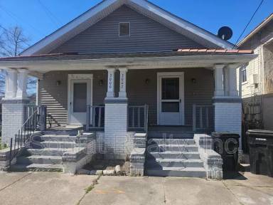 Main picture of 3002 Saint Philip St