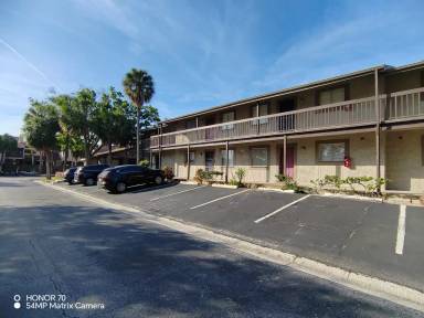 Main picture of 6328 Newtown Cir