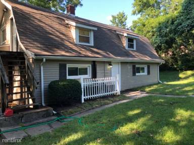 Main picture of 7800 N Broadway St