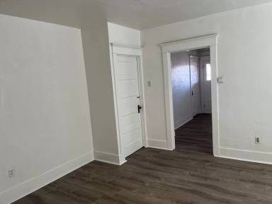 Main picture of 200 W Cottage St