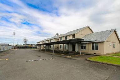 Main picture of 280 Mahrt Ln SE