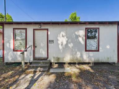 Main picture of 308 1/2 12th St