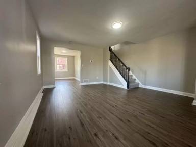 Main picture of 1027 N Marlyn Ave
