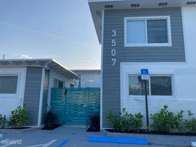 Main picture of 3507 Broadway
