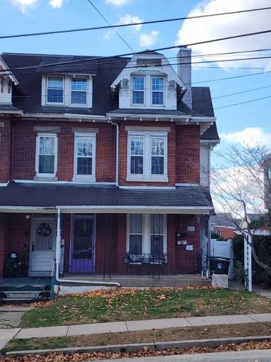 Main picture of 111 E 7th Ave