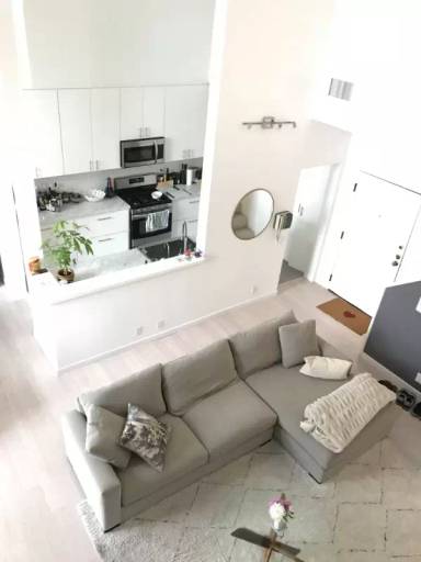 Main picture of 11077 Palms Blvd