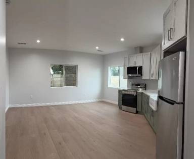 Main picture of 9455 Luders Ave