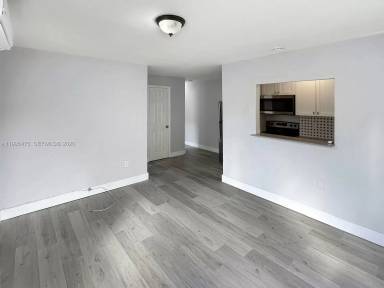 Main picture of 6647 SW 59th Pl