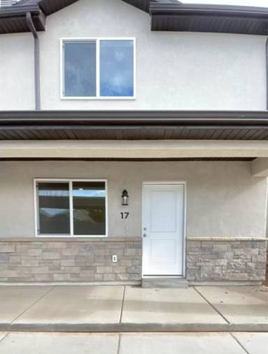 Main picture of 535 W 2530 N