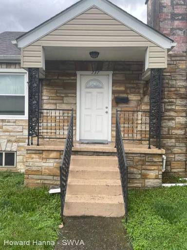 Main picture of 737 Windsor Ave SW