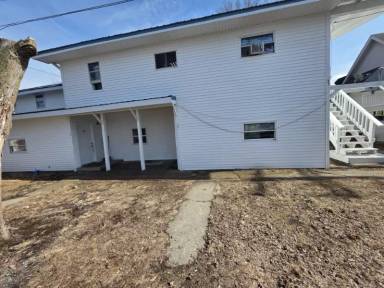 Main picture of 260 W Washington St
