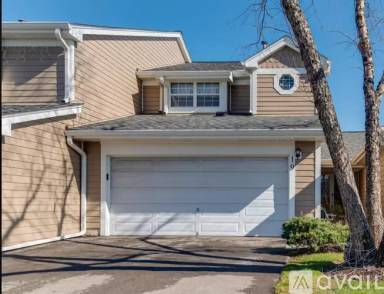 Main picture of 19 White Pine Dr