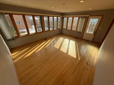 Main picture of 3128 S Indiana Ave