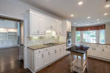 Main picture of 4200 Brookside Ln