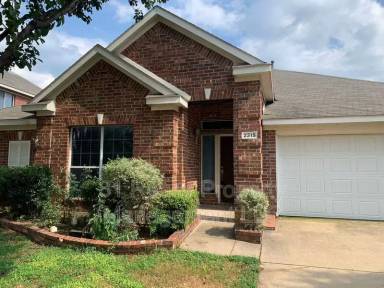 Main picture of 2315 Merlin Dr