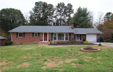 Main picture of 602 12th Ave NE