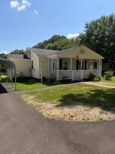 Main picture of 144 Lacy Cir